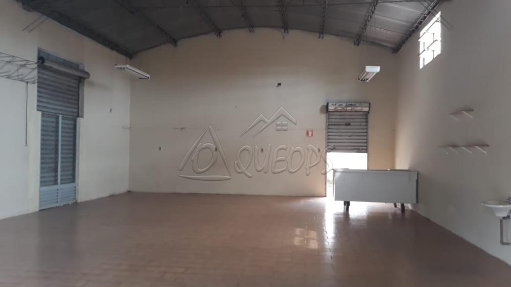Alugar Comercial / Salão em Barretos apenas R$ 1.200,00 - Foto 4 Alugar Comercial / Salão em Barretos apenas R$ 1.200,00 - Foto 4