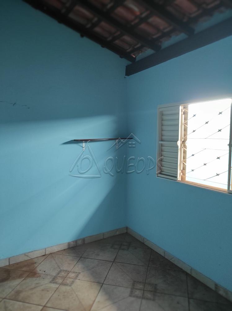 Alugar Casa / Padrão em Barretos R$ 1.600,00 - Foto 17