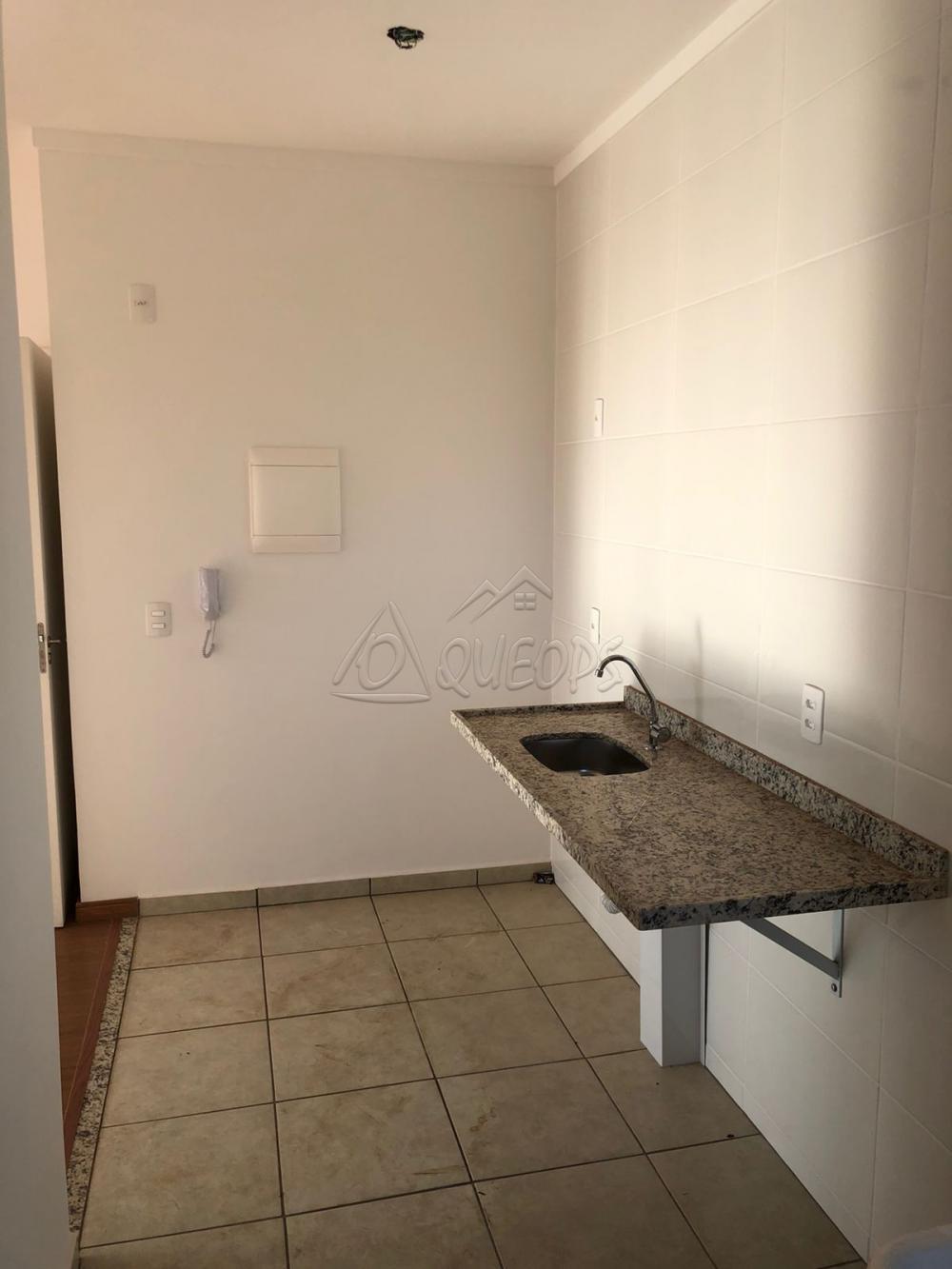 Comprar Apartamento / Padrão em Barretos R$ 220.000,00 - Foto 6