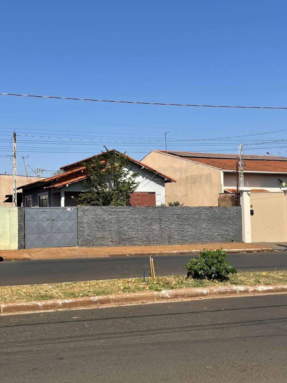 Comprar Casa / Padrão em Barretos R$ 400.000,00 - Foto 1