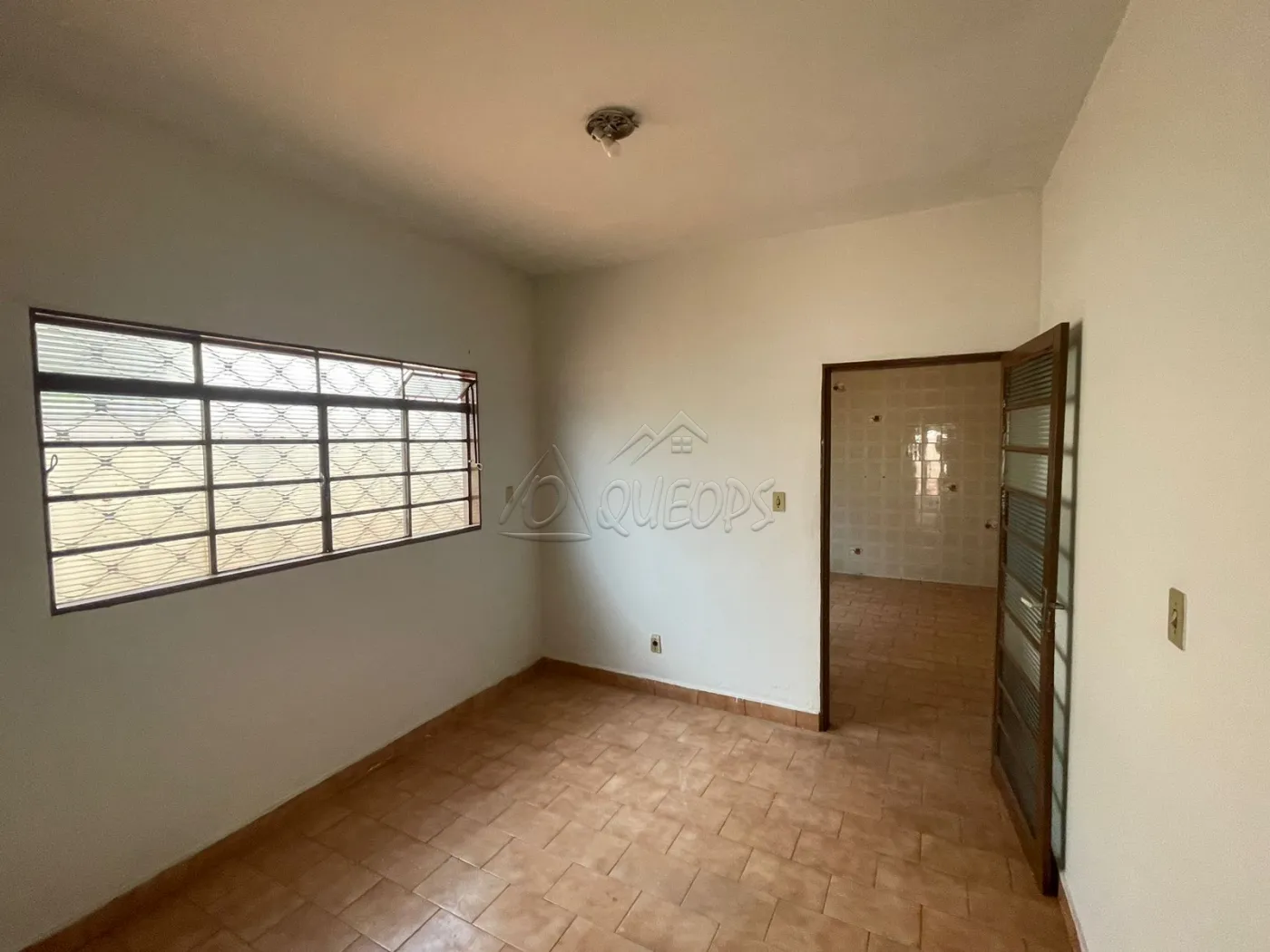 Alugar Casa / Padrão em Barretos R$ 1.400,00 - Foto 6