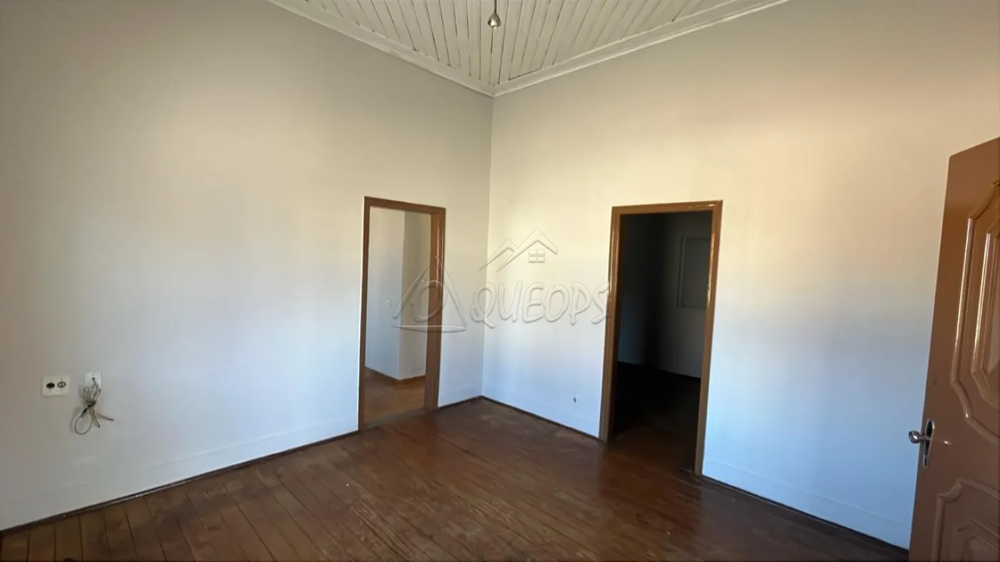 Alugar Casa / Padrão em Barretos R$ 1.200,00 - Foto 2