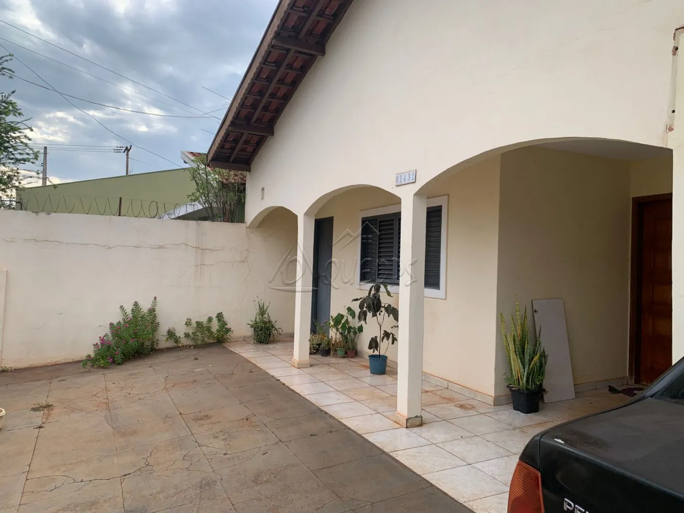 Comprar Casa / Padrão em Barretos R$ 300.000,00 - Foto 2