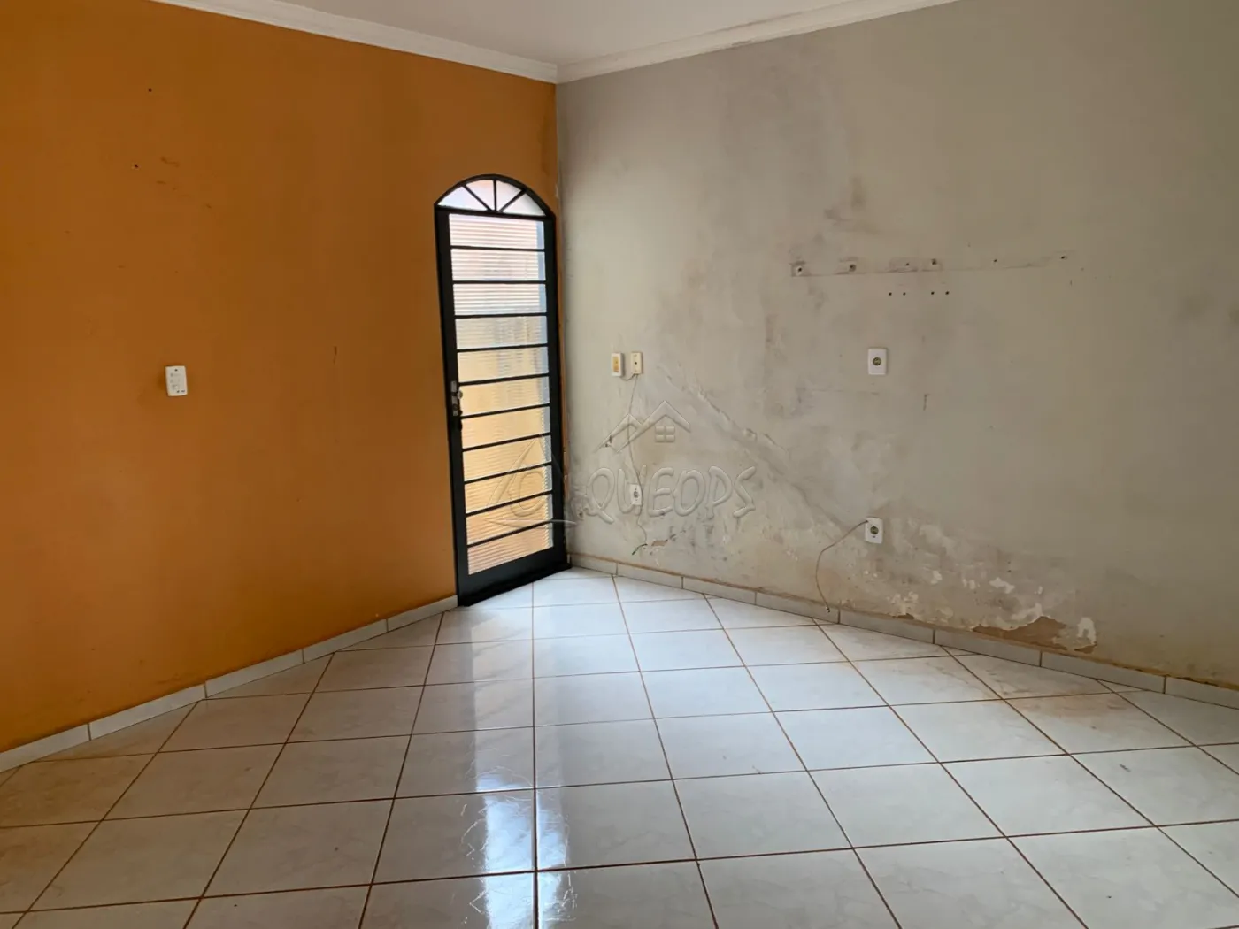 Comprar Casa / Padrão em Barretos R$ 300.000,00 - Foto 4