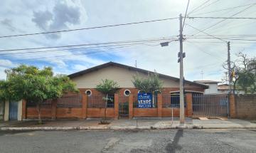 Alugar Casa / Padrão em Barretos. apenas R$ 900.000,00