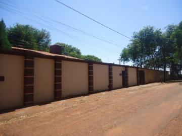 Alugar Casa / Padrão em Barretos. apenas R$ 2.000.000,00