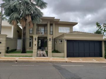 Alugar Casa / Padrão em Barretos. apenas R$ 2.700.000,00