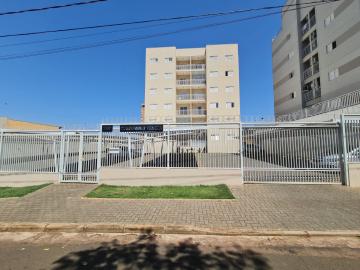 Alugar Apartamento / Padrão em Barretos. apenas R$ 1.800,00