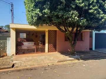 Alugar Casa / Padrão em Barretos. apenas R$ 231.000,00