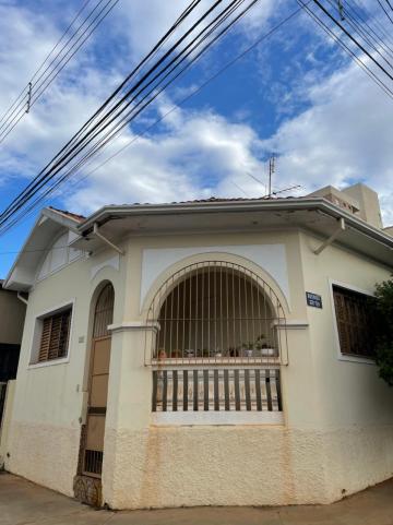 Alugar Casa / Padrão em Barretos. apenas R$ 350.000,00