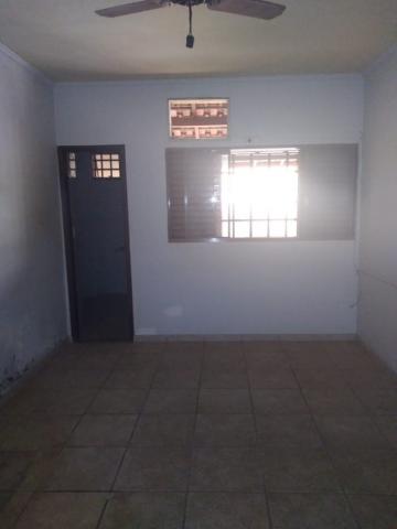 Alugar Casa / Padrão em Barretos R$ 1.500,00 - Foto 4 Alugar Casa / Padrão em Barretos R$ 1.500,00 - Foto 4