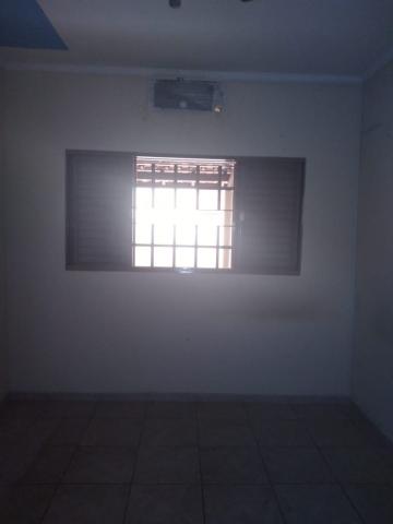 Alugar Casa / Padrão em Barretos R$ 1.500,00 - Foto 3 Alugar Casa / Padrão em Barretos R$ 1.500,00 - Foto 3