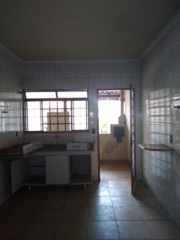 Alugar Casa / Padrão em Barretos R$ 1.500,00 - Foto 6 Alugar Casa / Padrão em Barretos R$ 1.500,00 - Foto 6