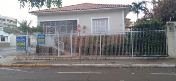 Alugar Casa / Padrão em Barretos. apenas R$ 800.000,00