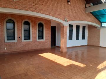 Alugar Casa / Padrão em Barretos. apenas R$ 530.000,00