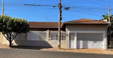 Barretos Centro Casa Venda R$424.000,00 4 Dormitorios 2 Vagas Area do terreno 299.00m2 Area construida 227.27m2
