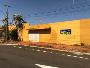 Alugar Terreno / Padrão em Barretos. apenas R$ 320.000,00