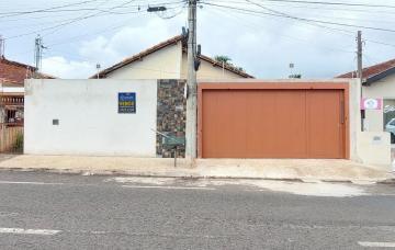 Alugar Casa / Padrão em Barretos. apenas R$ 1.500,00