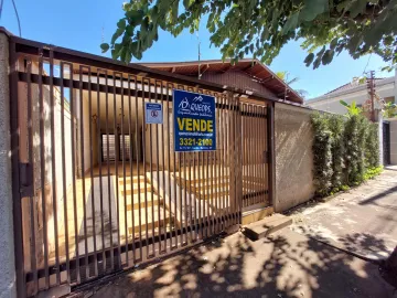 Alugar Casa / Padrão em Barretos. apenas R$ 550.000,00