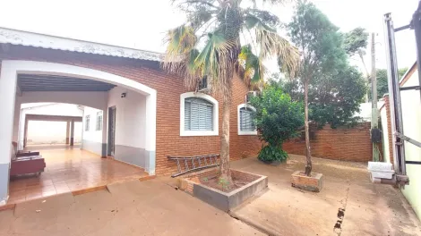 Alugar Casa / Padrão em Barretos. apenas R$ 250.000,00